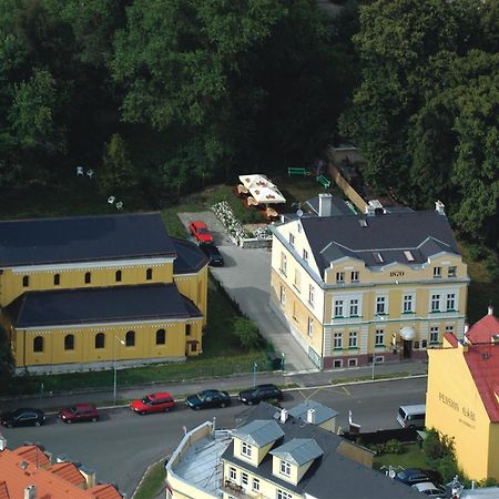 Pension Abbazia Františkovy Lázně エクステリア 写真